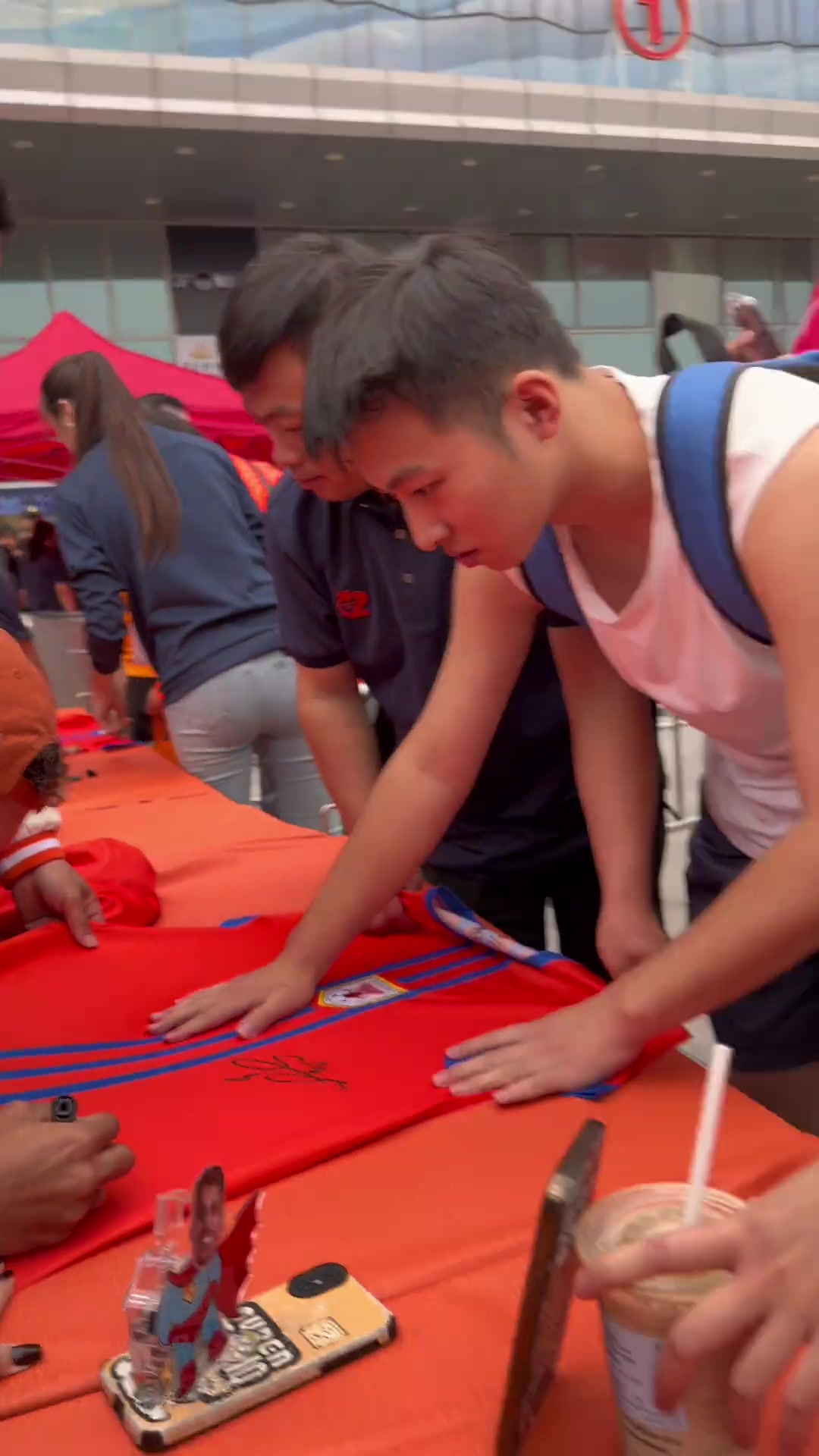 都是濟南小伙克雷桑和澤卡誰的中文更標(biāo)準(zhǔn)