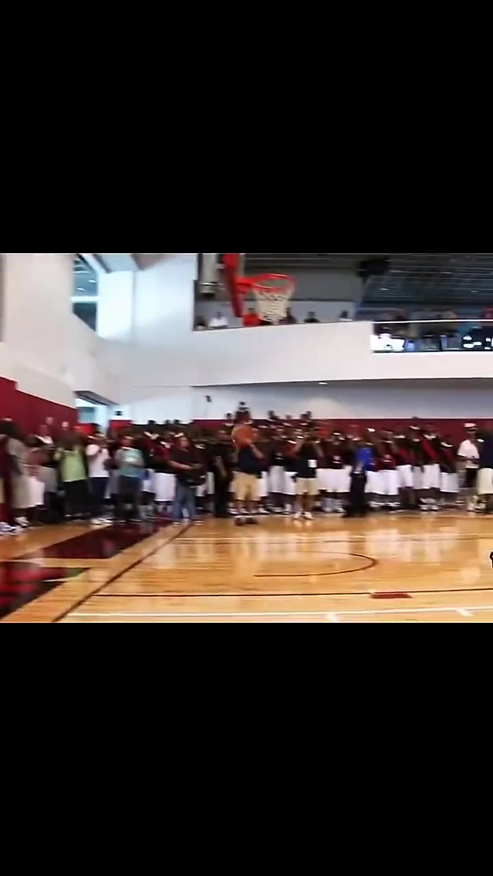 暴力美學(xué)的典范這個(gè)詞就是從格里芬這里來(lái)的