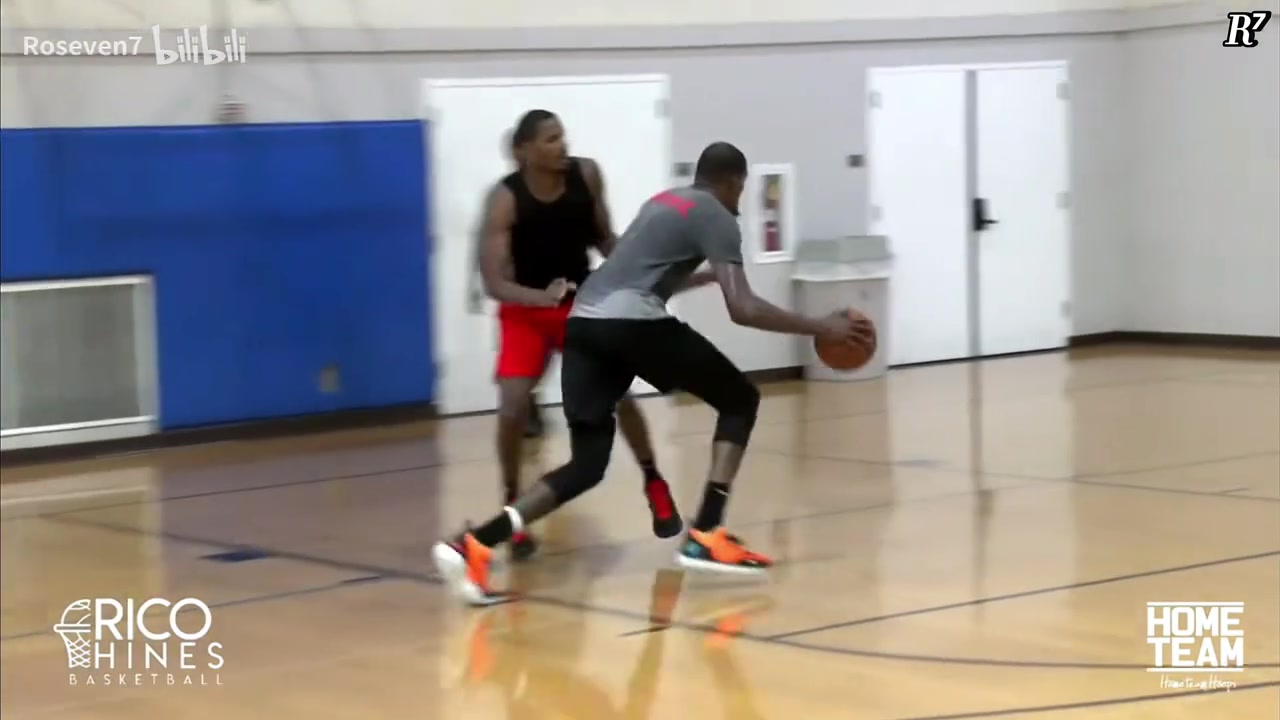 就頂著你拔已經能預想到下賽季KD打的會有多舒服了