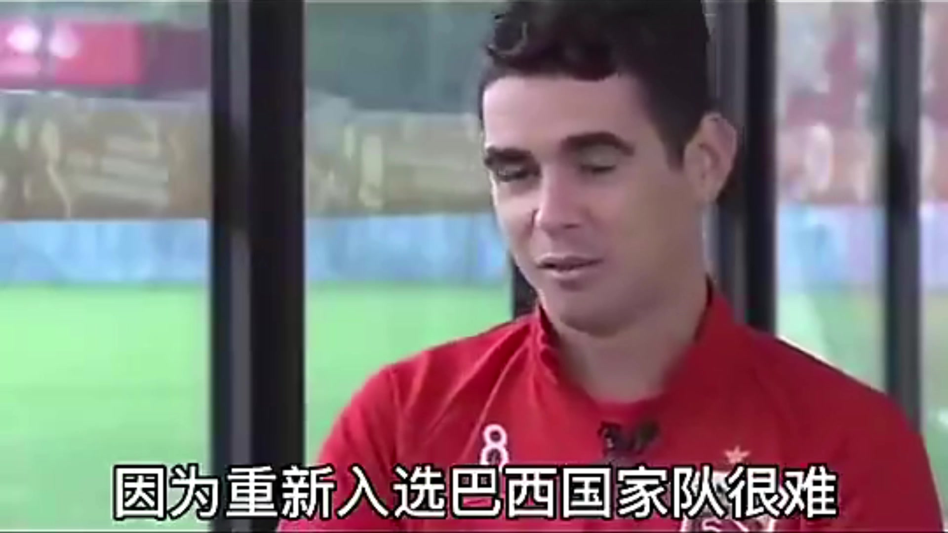 奧斯卡此前表示如果中國(guó)男足需要一個(gè)好中場(chǎng)我愿意加入