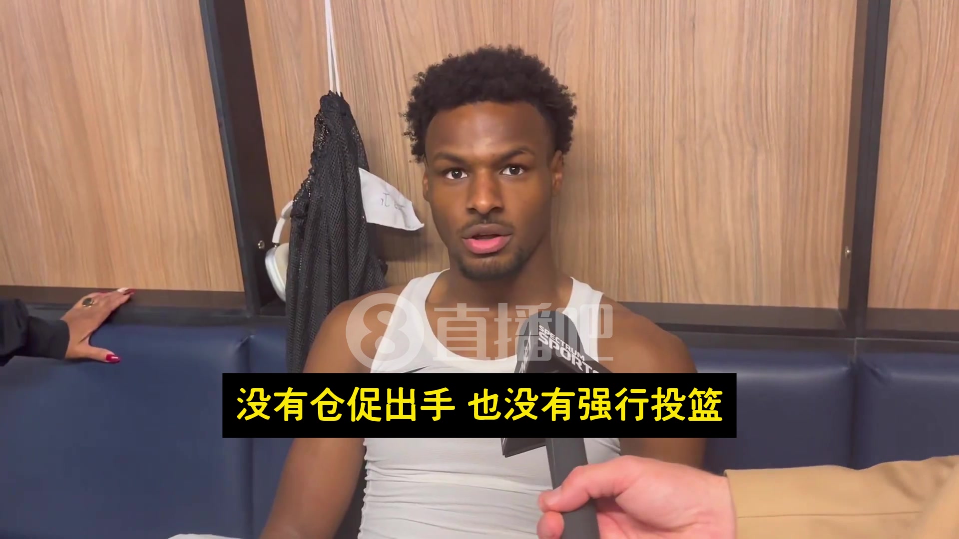 布朗尼談12中1我認為我的出手選擇挺不錯投得很正只是短了