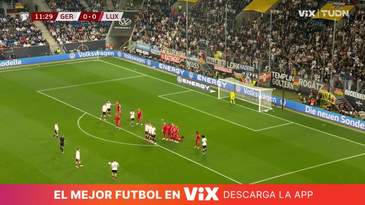 圓月彎刀勞姆任意球直接破門德國1-0領(lǐng)先盧森堡