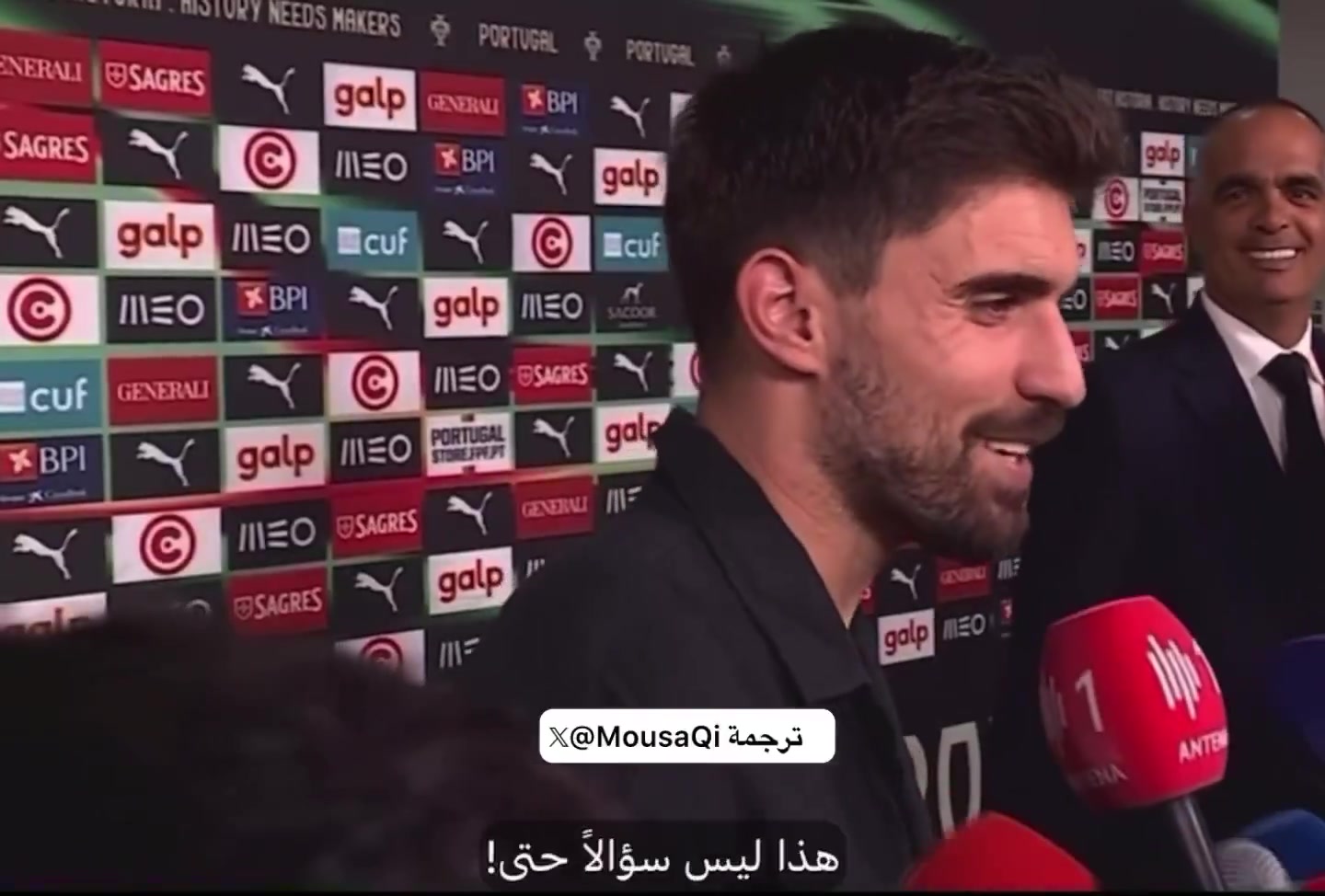 C羅罰丟點(diǎn)球向球迷道歉了嗎內(nèi)維斯C羅不需要向任何人證明什么