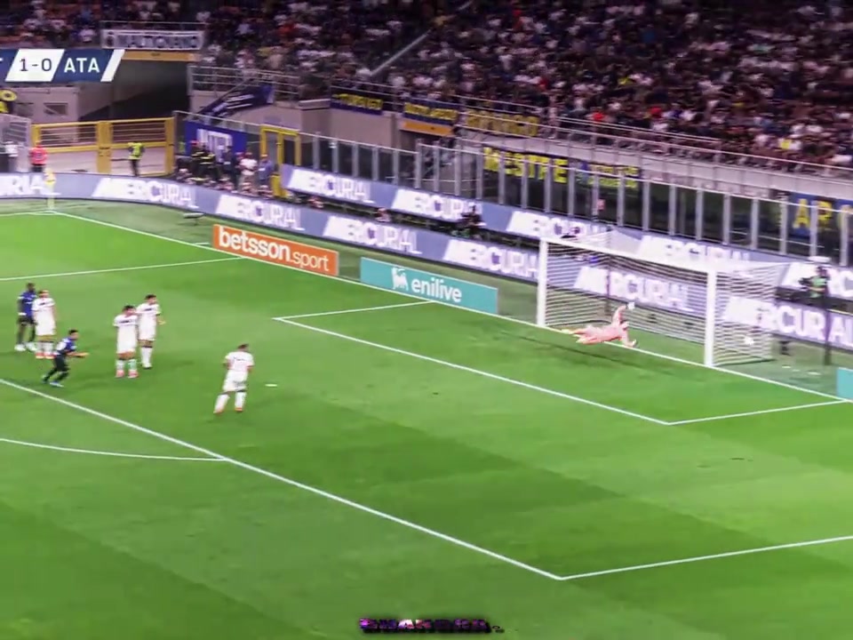 大力出奇跡巴雷拉不管了直接來(lái)一腳