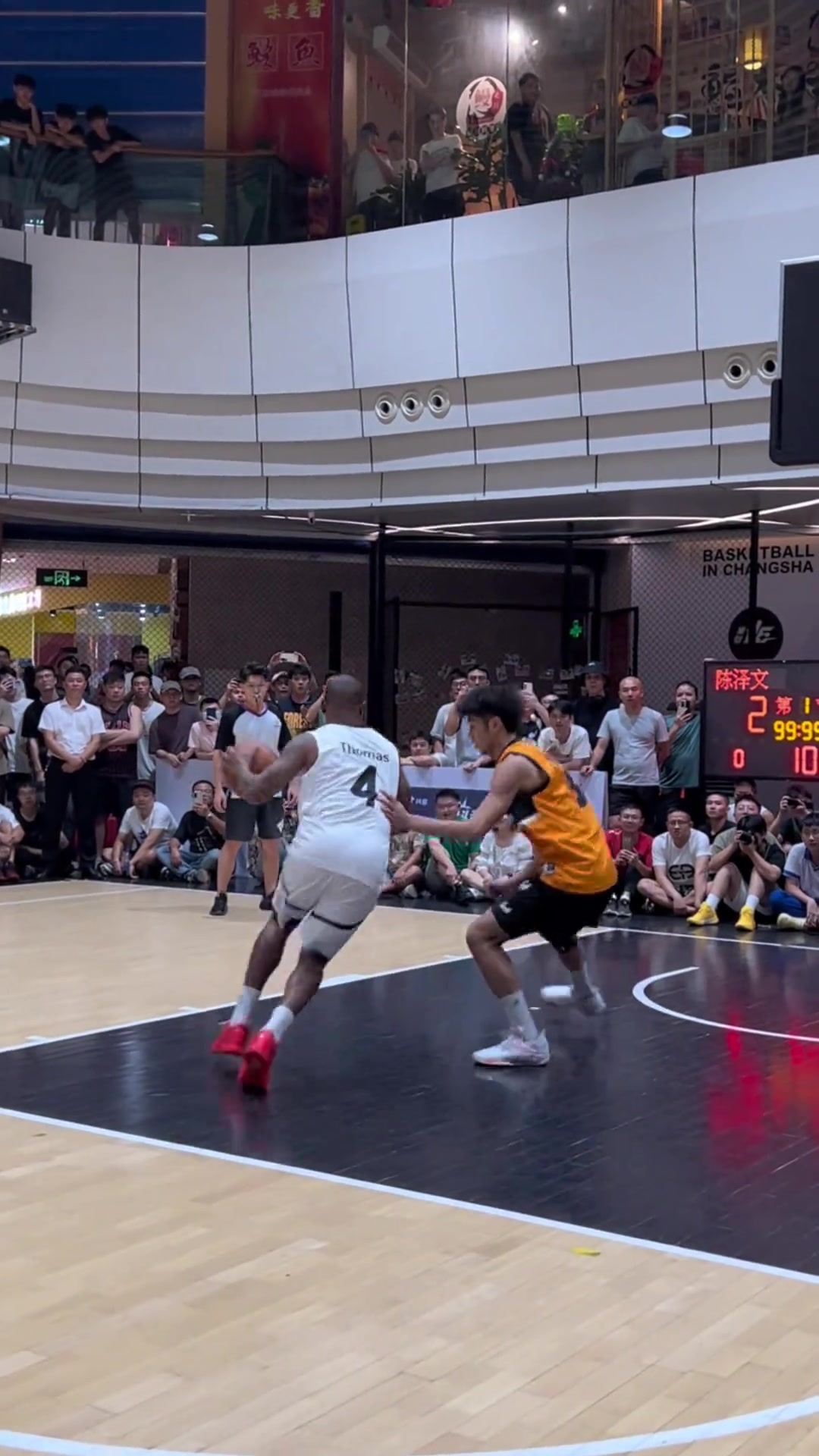 9.19和追夢打百分陳澤文此前曾在單挑中擊敗過小托馬斯