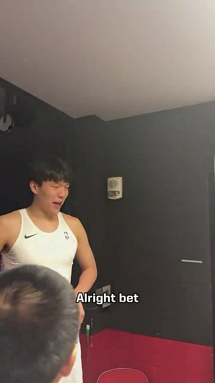 夏聯楊瀚森學習英語花絮真的會忍不住笑出來