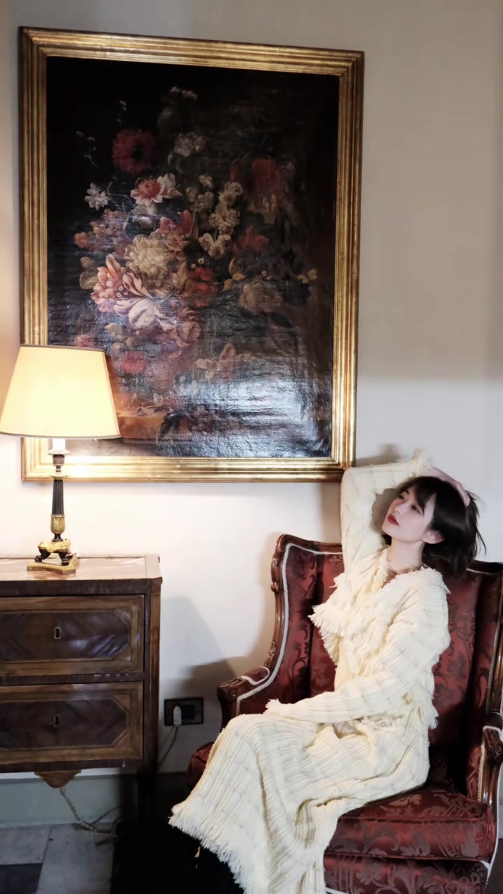 小七曬唯美自拍優(yōu)雅實(shí)在優(yōu)雅這個(gè)小姐姐太優(yōu)雅了