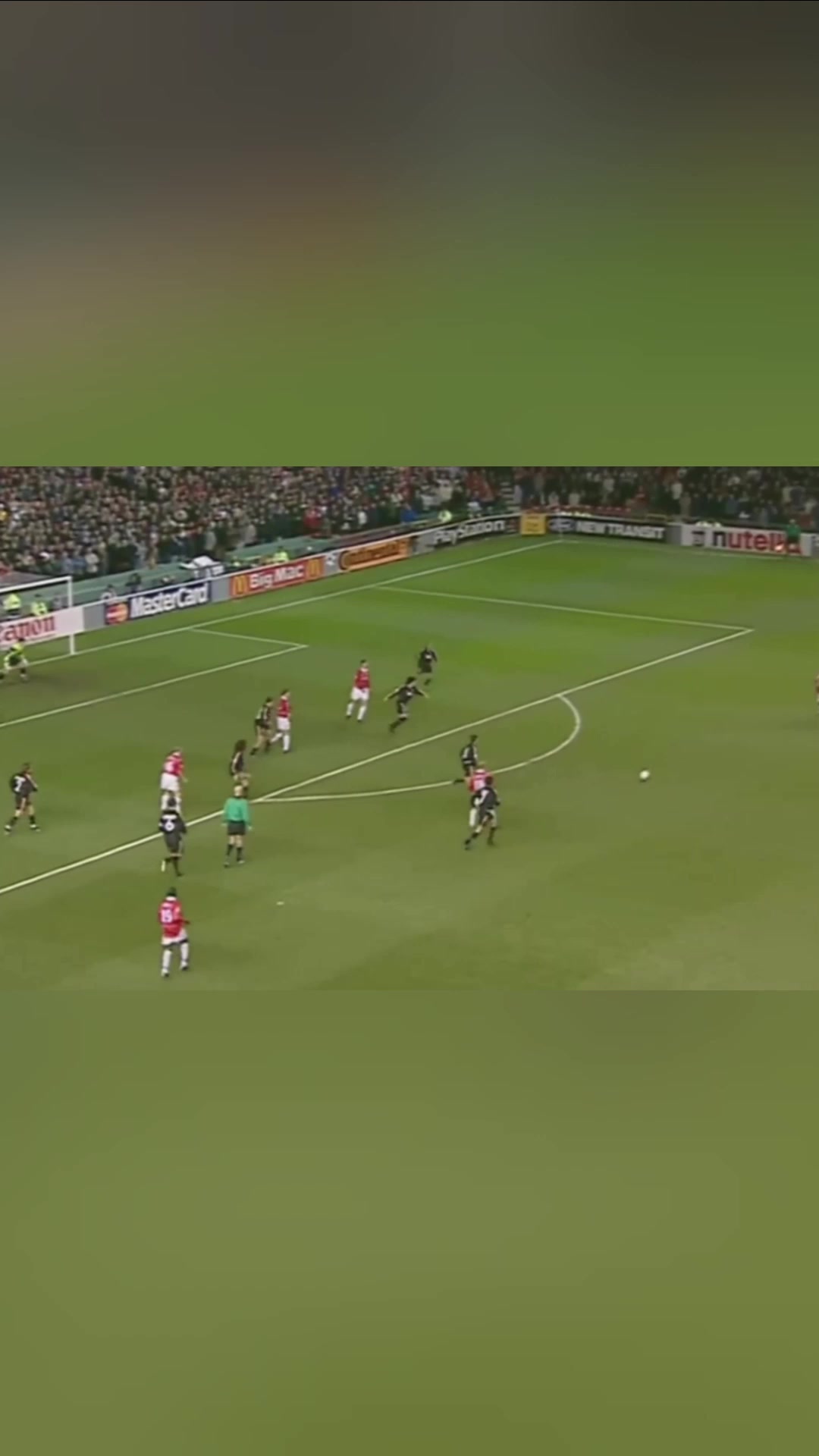 小貝非常罕見的進球方式禁區(qū)前連過皇馬三人破門