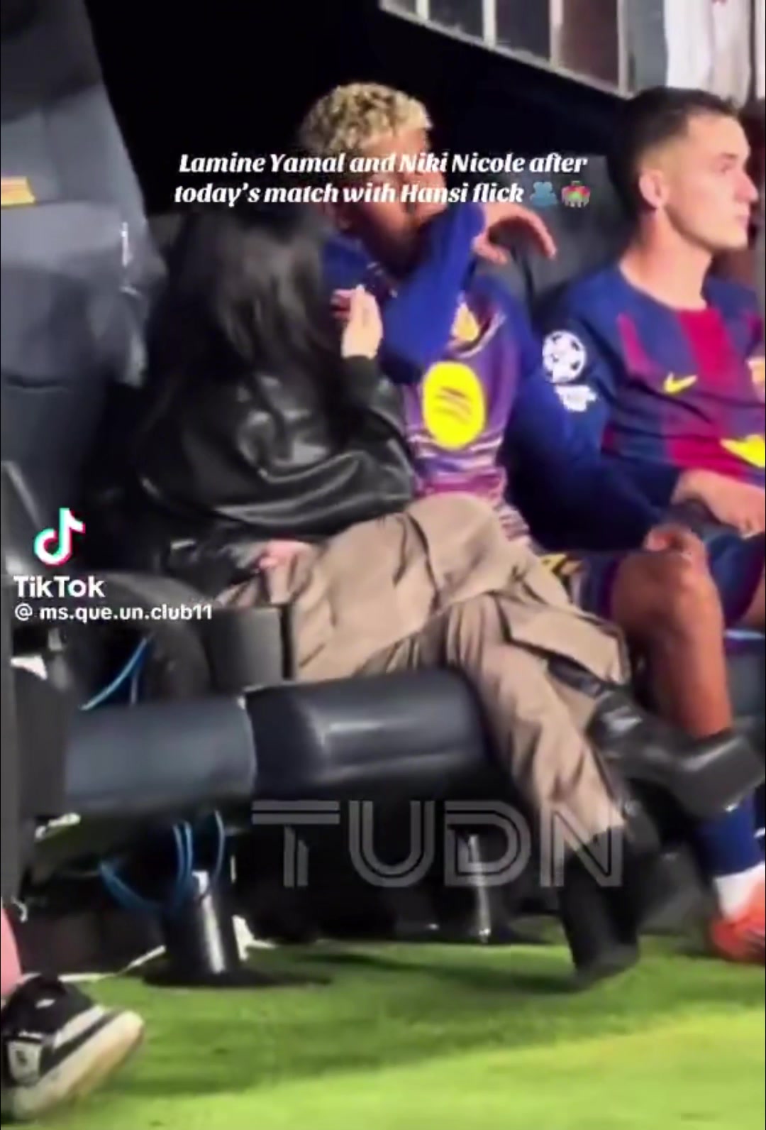 賽后亞馬爾把女友介紹給了弗里克像兒子向父親介紹自己女友