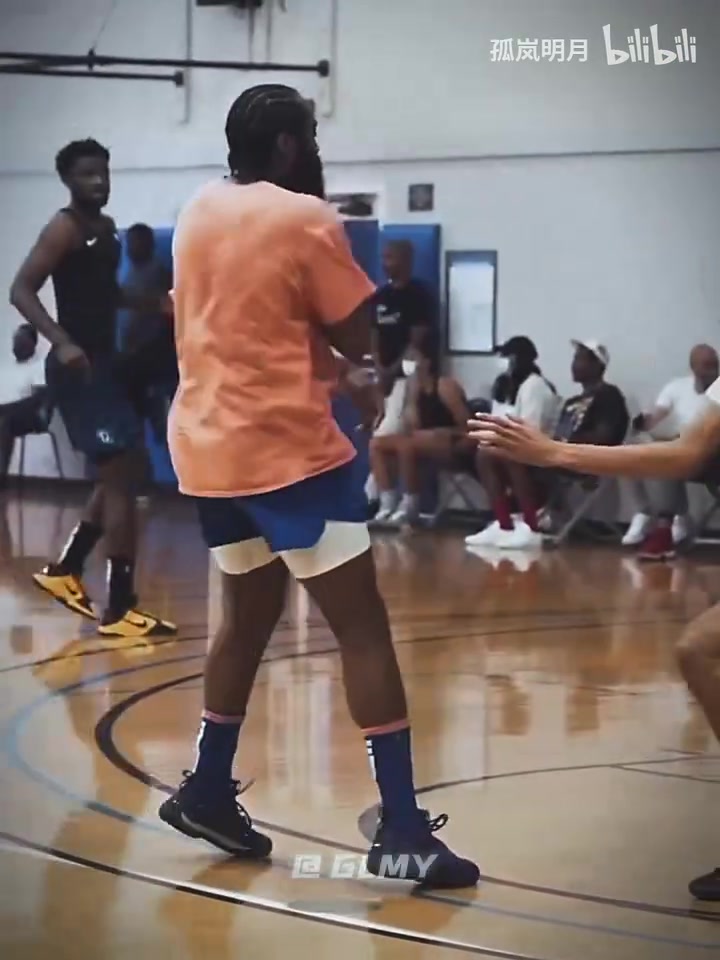 登峰造極哈登華麗單打合集掌控節(jié)奏的運(yùn)控大師