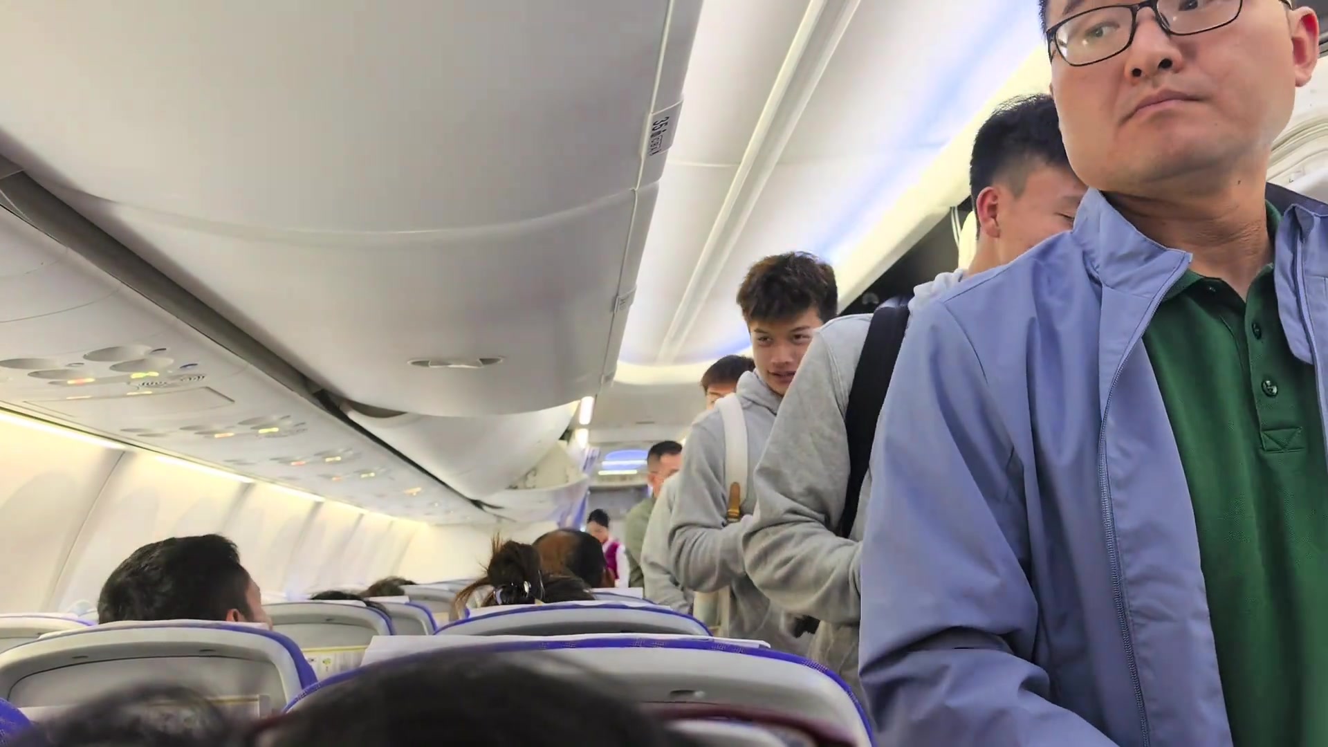 網(wǎng)友杭州出發(fā)鄭州遇到王玉棟劉浩帆