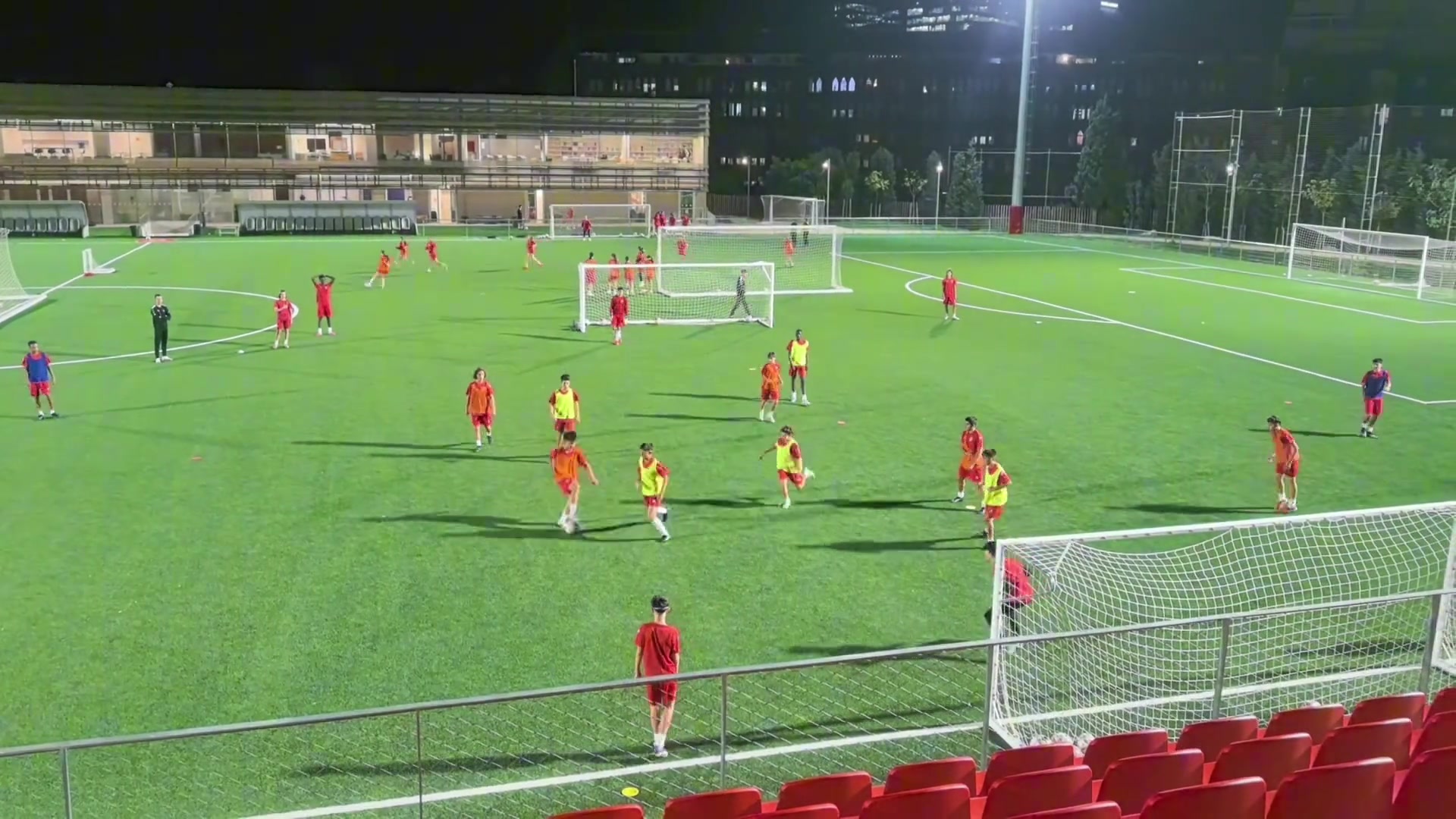 頂級(jí)天賦球商小將李昊炎無(wú)逆足絲滑破門(mén)最右邊隊(duì)友都看呆了