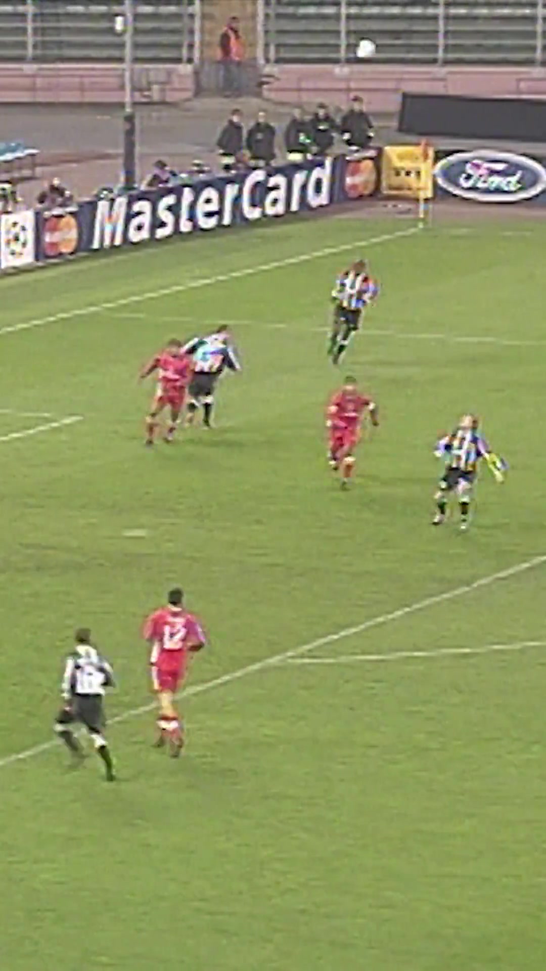 尤文球迷還記得圖多爾的這粒進(jìn)球嗎