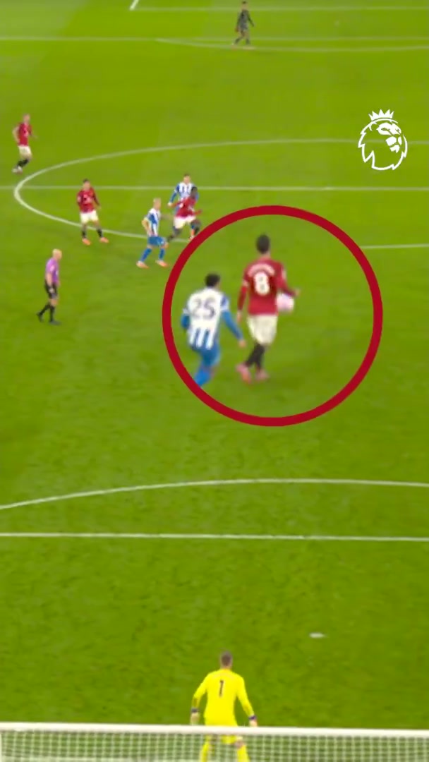 足球IQ有多高英超官方回顧B費風騷一漏