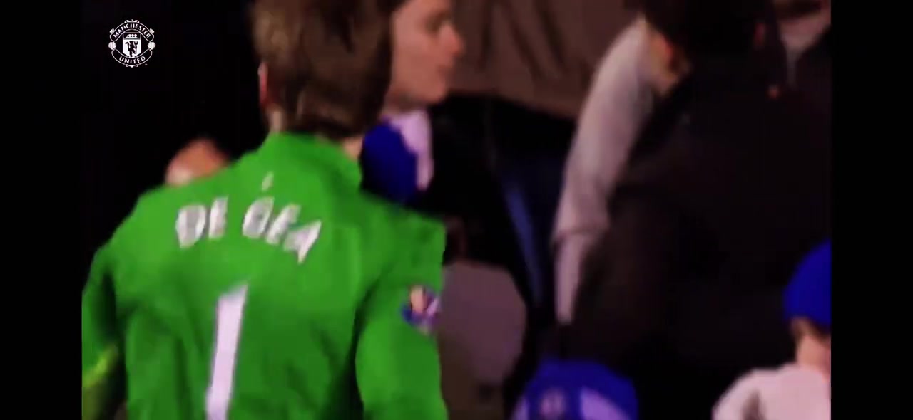 這反應(yīng)速度簡直不像人類名場面德赫亞的極限死角撲救