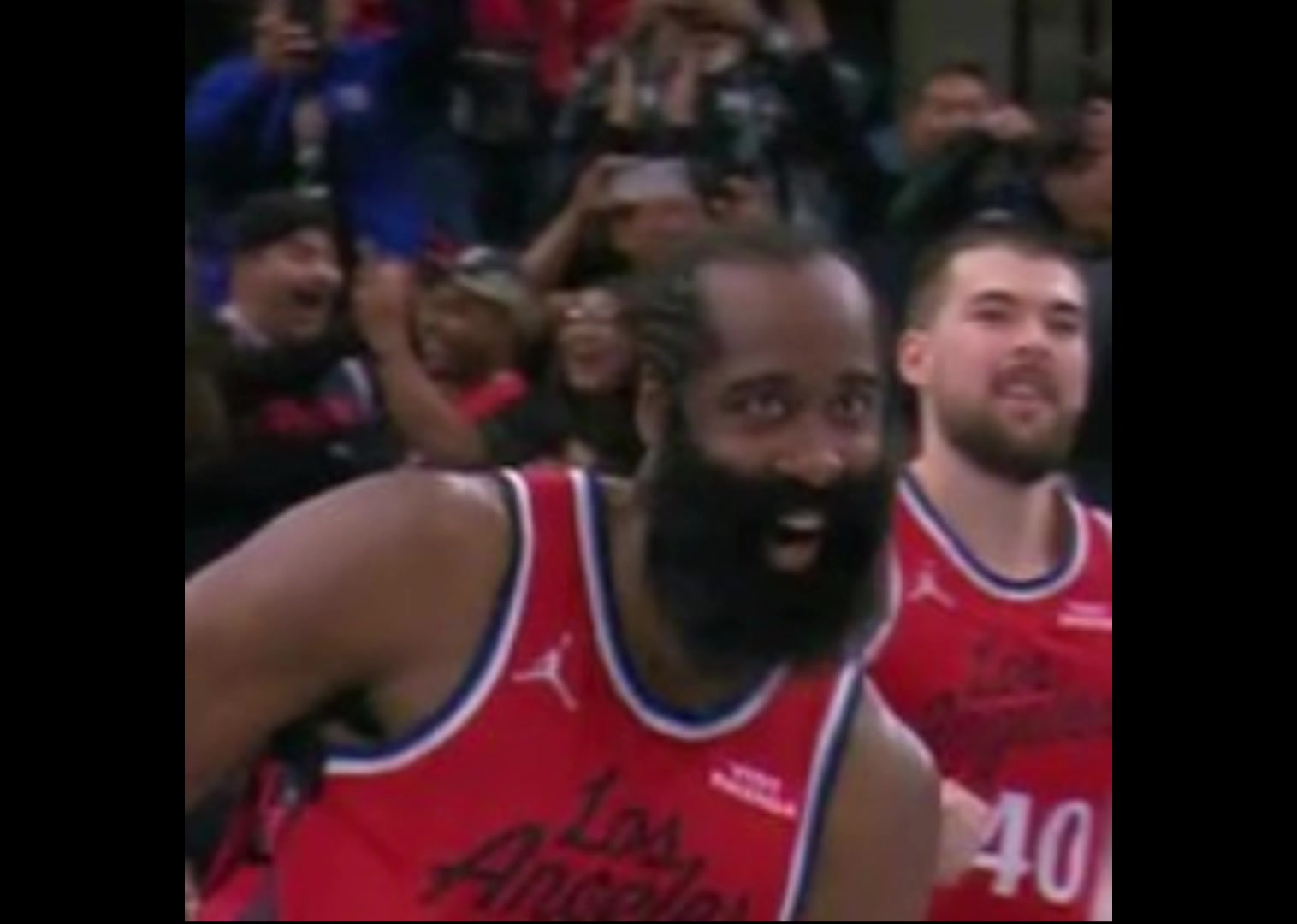 表情包誕生小卡絕殺之后哈登這個表情也太搞笑了