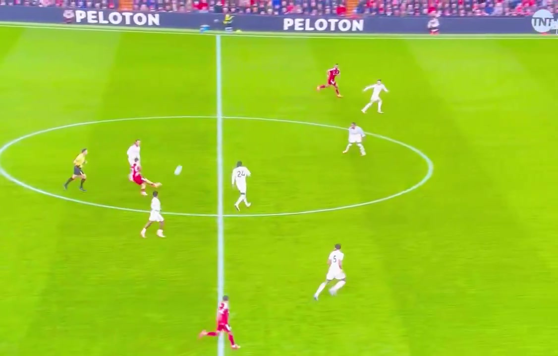 國(guó)外球迷維爾茨這腳傳球有失水準(zhǔn)