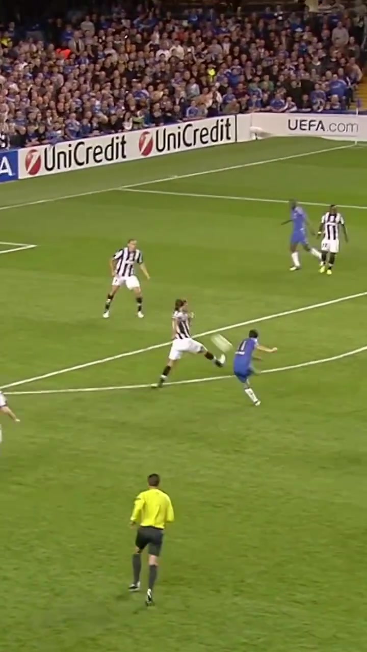 百看不厭奧斯卡當(dāng)年面對皮爾洛轉(zhuǎn)身直轟死角太瀟灑了